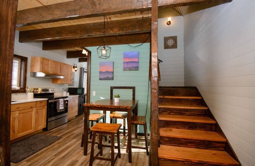 Homer Cottage | Charming 2-bedroom cottage in Homer perfect for relaxing stays.
