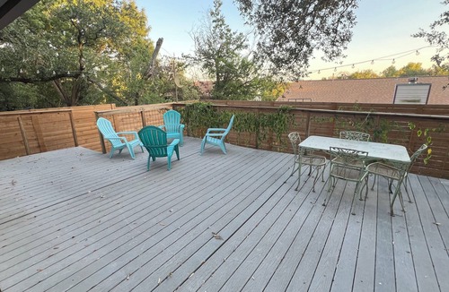 West Oak Hill House | Charming 3-bedroom house 20 min. To downtown Austin, 20 min. To Dripping Springs