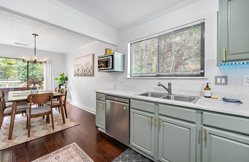 Duluth House | Charming 3-bedrooms ranch house, 3 mins from Pleasant Hill