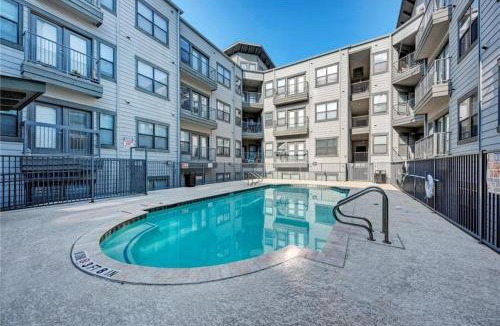 West Campus Apartment | Charming and Spacious Apt in Austin with a Pool