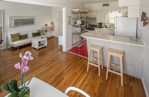 North University Apartment | Charming Apartment in historic Aldridge Place-Central Austin