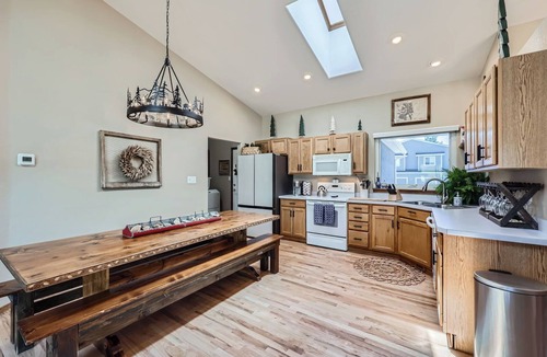 Monument House | Charming, Colorado Cozy, 3-bedroom house in Monument