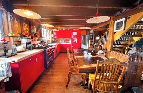 Bellport House | Charming Converted Barn and Cottage. 20 min dr to Smith Point Fire Island Beach
