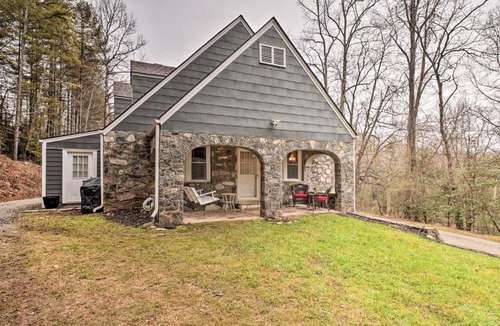 Pisgah Forest House | Charming Cottage Close to Hiking and Biking!