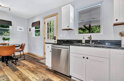 Black Mountain Cottage | Charming Cottage with Spacious Backyard and Covered Porches Near Downtown Black Mountain, NC