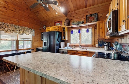 Easton House | Charming, dog-friendly cabin with a full kitchen, free WiFi, & private hot tub