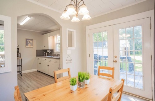 Mount Holly House | Charming Mount Holly Bungalow