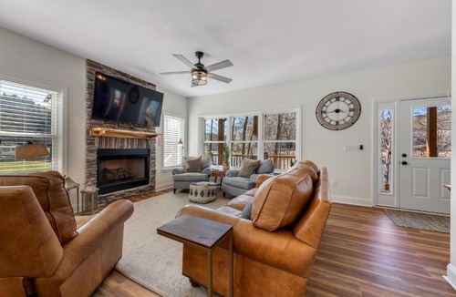 Murphy House | Charming Murphy House with Deck & River Views!