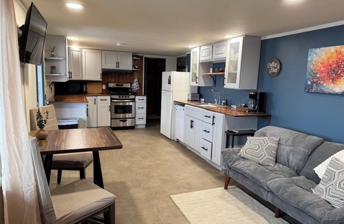 Wrangell Apartment | Charming Oceanview Apartment-Private Entrance & Deck
