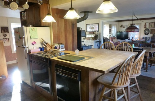Moretown House | Charming Old Rustic Farmhouse, Privacy, House With Character