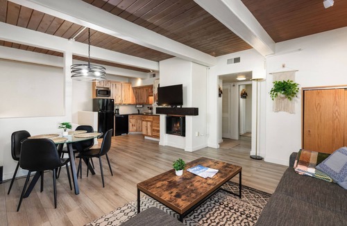 Snowmass Village Apartment | Charming slopeside condo with pool