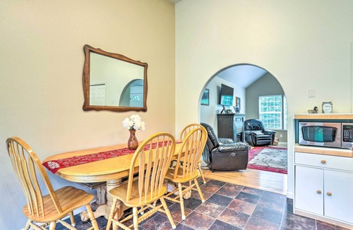 Meadow Lakes House | Charming Wasilla Retreat: Walk to Lake Lalen!