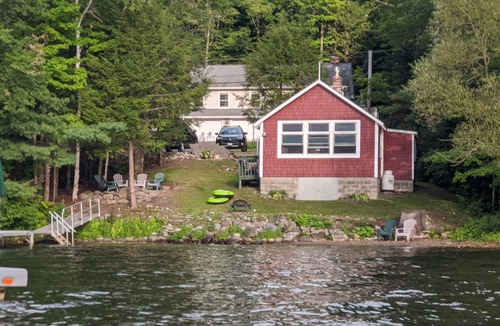 Winthrop Cottage | Charming waterfront 1-bedroom cottage in peaceful Winthrop perfect for getaway