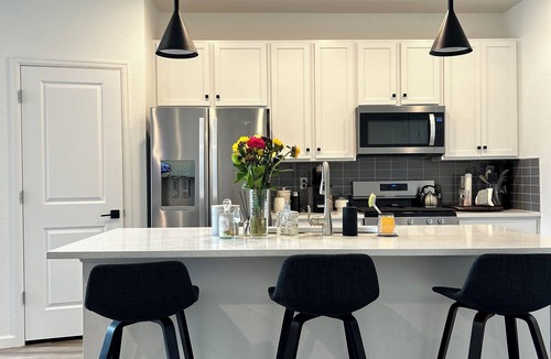 Denver House | Cherry Creek Trail 3 Bedroom Townhouse