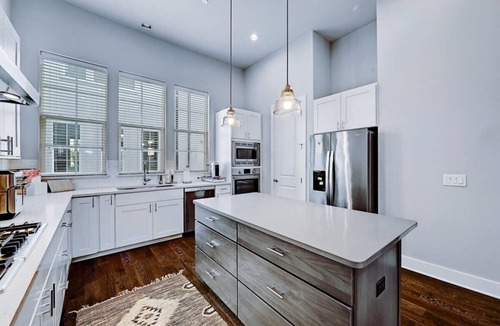 Riverside House | Chic ATX Home | Elevator | Minutes from Downtown