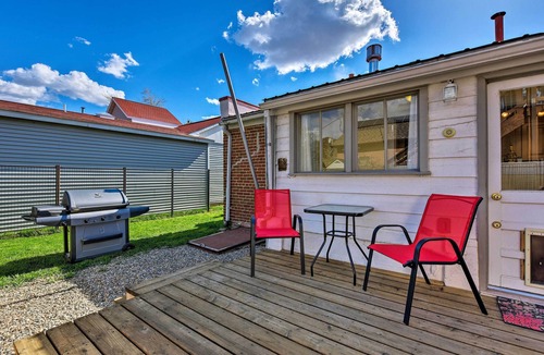 Buena Vista Cottage | Chic Downtown Home w/Grill, Steps to Main Street!