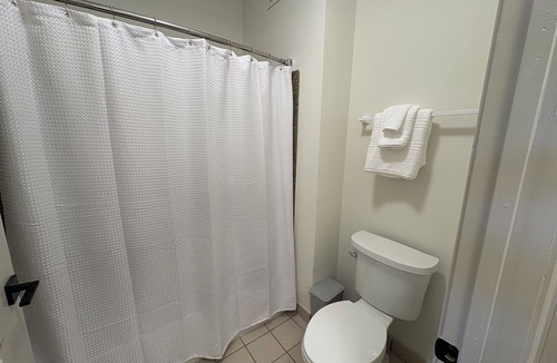 Covington Apartment | Chic studio apartment in charming Covington