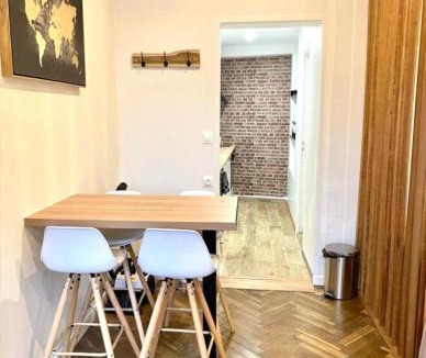 Albert Apartment | CHIC & WORK