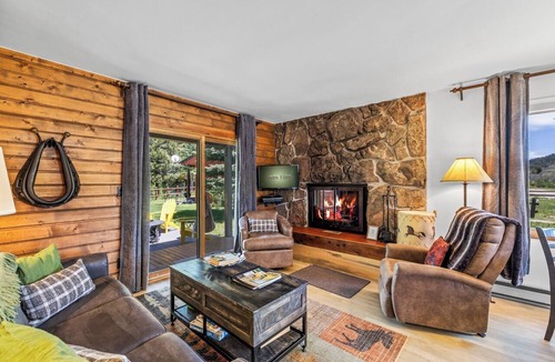 Clark Cabin | Chickadee - Mountain Modern Cabin on the Elk River