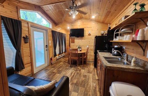 Christopher Creek Cabin | Christopher Creek Cabins - Cabin 5