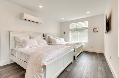 Norwood Apartment | Cincinnati Studio ~ 8 Mi to Findlay Market!