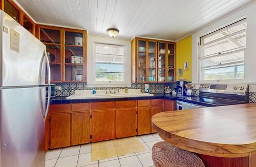 Papaikou House | Classic country style home on Hawaii Belt Road near Hilo