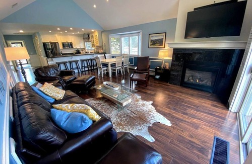 Carroll Cabin | Classy White Mountains Cabin for a Weekend Getaway in NH