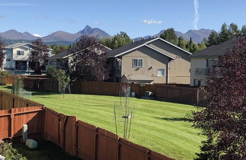 Abbott Loop House | Clean, Quiet 3 bed 2 bath
