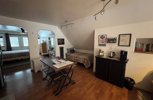 Susitna North Cottage | Close to Talkeetna, with easy access to Parks Hwy, walk to Denali Brewery Co.