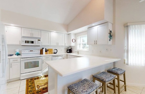 Pebble Beach House | Coastal home on golf course w/water view, private pool & spa, AC, W/D, Wifi