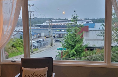 Ketchikan House | Coho Bungalow - Ketchikan Alaska