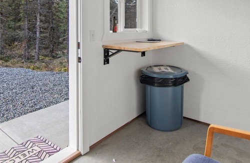 Sterling Cabin | Coho Cabin - Queen + Bunk Bed | A Cozy Woodland Setting