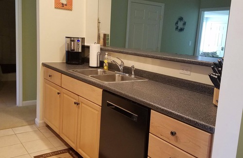 Lincoln Condo | Come Stay Summer, Fall & Winter