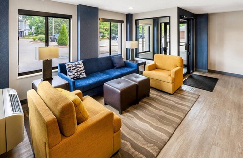 Mount Vernon Hotel | Comfort Inn Mount Vernon Downtown