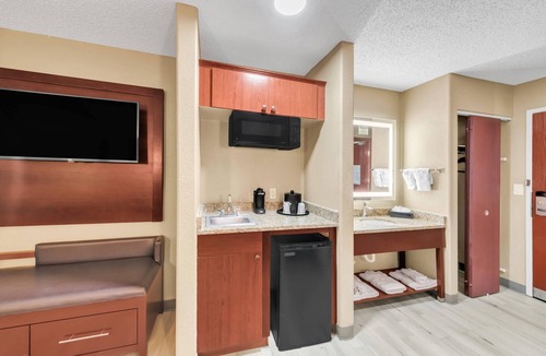 Lakewood Hotel | Comfort Suites Lakewood - Denver