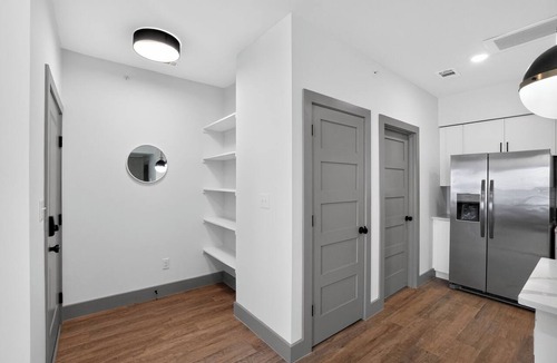 Parker Lane Apartment | Comfortable 1-bedroom with modern amenities.