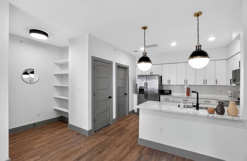 Parker Lane Apartment | Comfortable 1-bedroom with modern amenities.