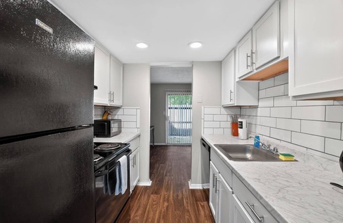 Church Street Apartment | Comfortable 2BR space near shops and dining