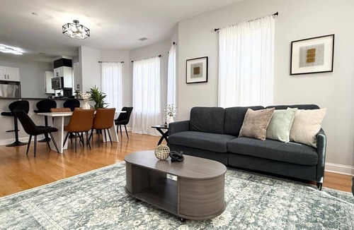 Lowell Apartment | Comfortable 3BR in Lowell – Open Layout