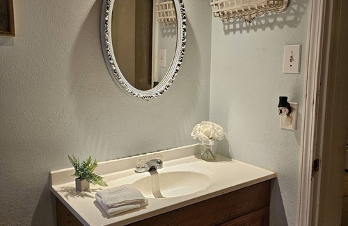 Lakehills House | Comfortable Bed Peaceful Area Nature Deer Stars