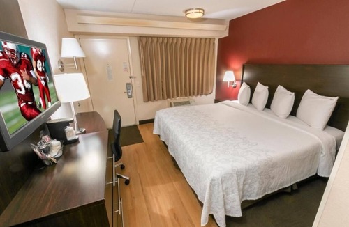 Columbus Hotel | Comfortable Stay Perfect for Exploring Downtown Columbus