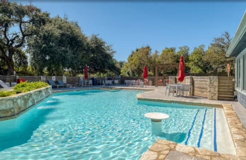 Milwood Apartment | Comfy 2BD Apt | Austin Texas