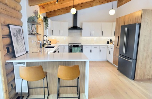 Keystone Cabin | Completely renovated, cozy modern 4BR cabin