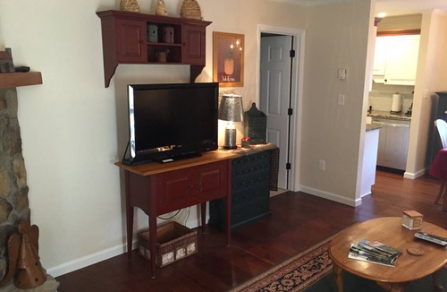 Blowing Rock Condo | Condo ∙ 2 bedrooms ∙ 4 guests