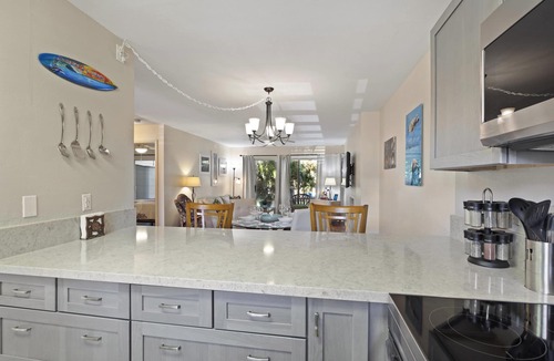 Waikoloa Village Condo | Convenient condo in Waikoloa with pool/jacuzzi