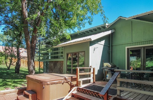 Durango House | Conveniently located, spacious home with large private hot tub & fireplace