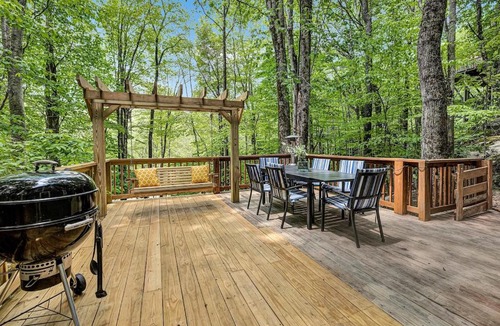 Beech Mountain House | Cool House with Hot tub at Beech Mtn Resort