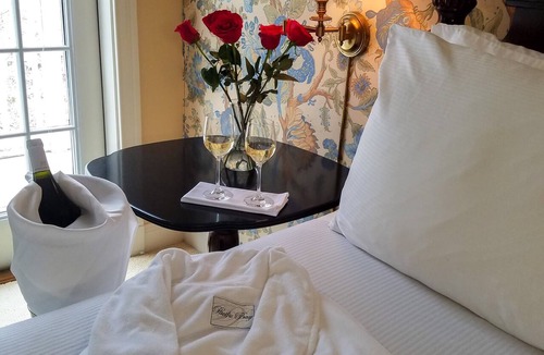 Ivoryton Hotel | Copper Beech Inn