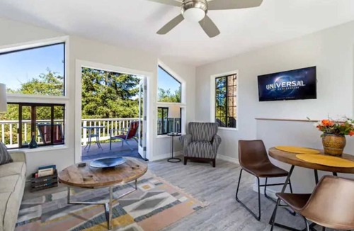 Friday Harbor Cottage | Cottage on Bison Pond-Tranquility & Beauty Abounds