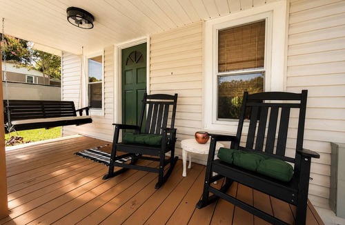 Leicester Cottage | Couples King Bed Cottage with Fire Pit & Swing, Near Asheville & Biltmore in WNC